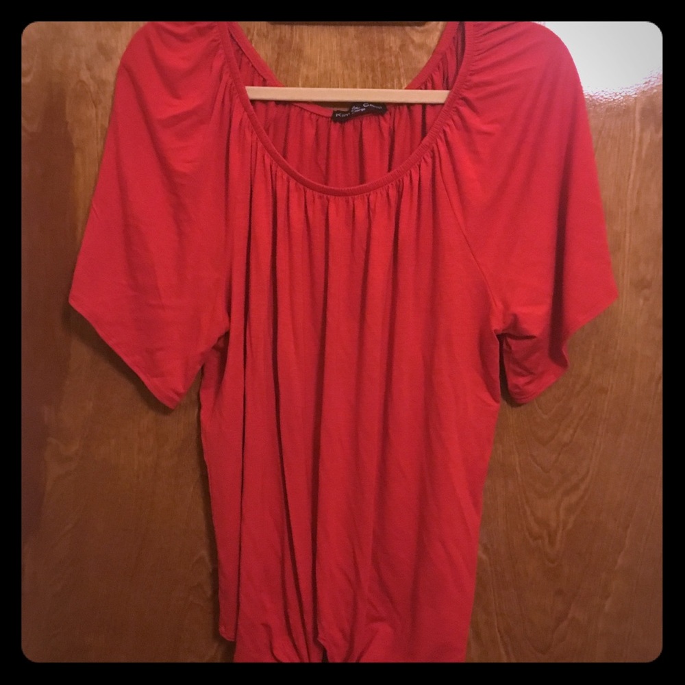 Red tie-front t-shirt for day/night
